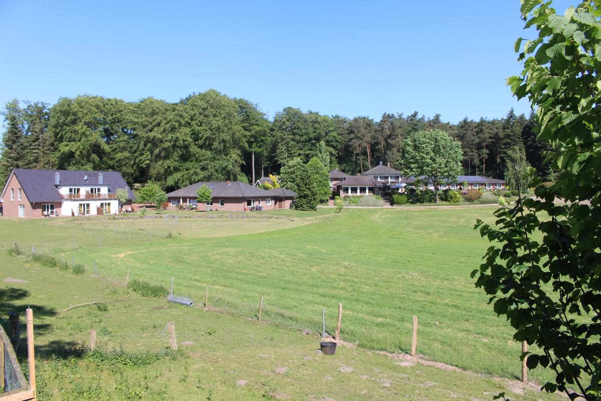 Hotel Cafe Wahlde Restaurant Grapperhausen ภายนอก รูปภาพ